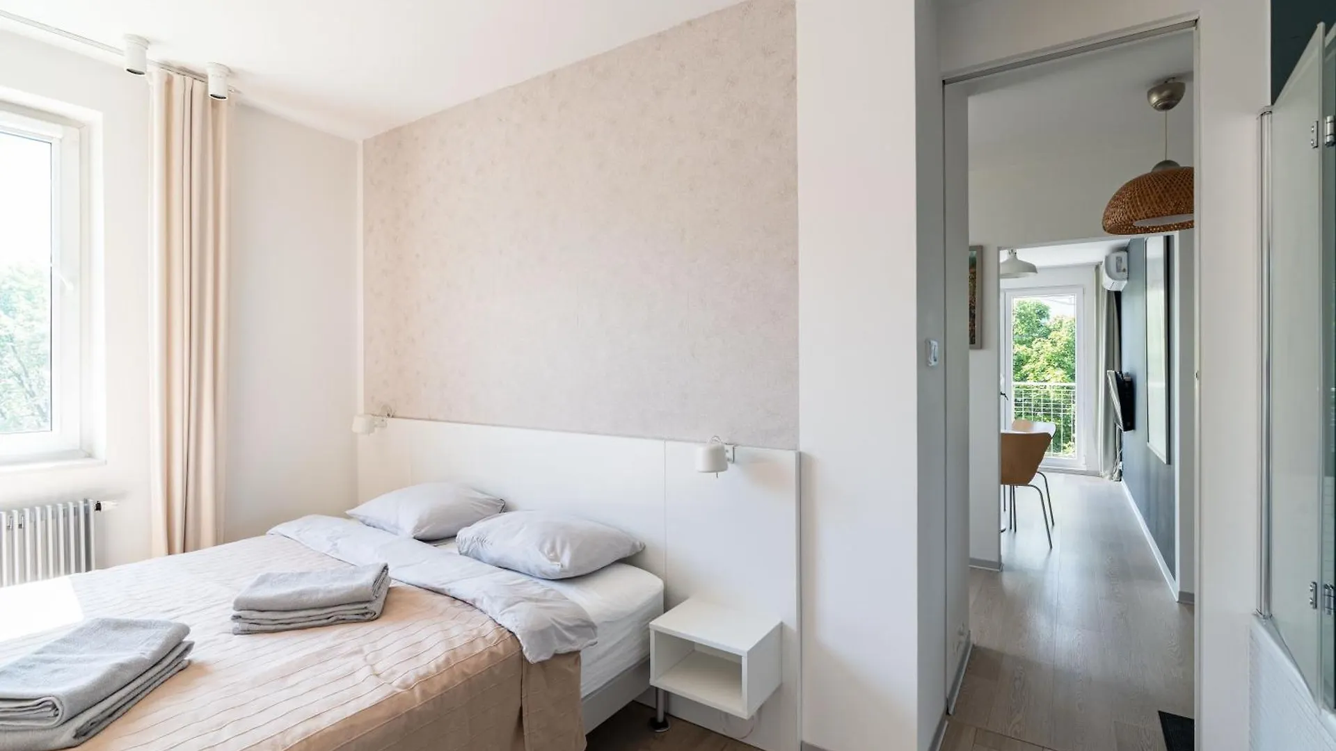 Apartment Treetop Studio Near Mtp Poznan